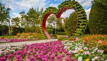باغ گل های اصفهان بهشتی در دل نصفه جهان