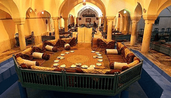 حمام وکیل کرمان و چایخانه سنتی باصفای حمام وکیل
