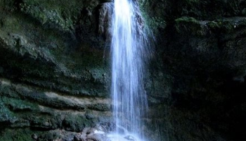 آبشار پلنگ دره