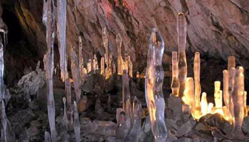 غار یخ مراد | عکس + آدرس و اطلاعات