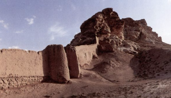 قلعه سنگی سیرجان
