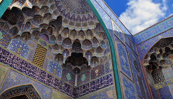 مسجد شیخ لطف الله اصفهان؛ مسجد بدون مناره