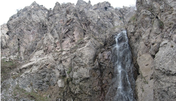 آبشار مزرعه