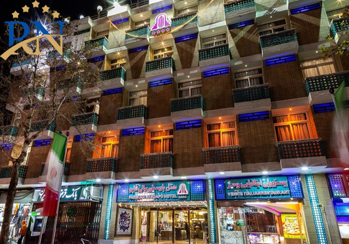 نزدیکترین هتل به میدان نقش جهان اصفهان