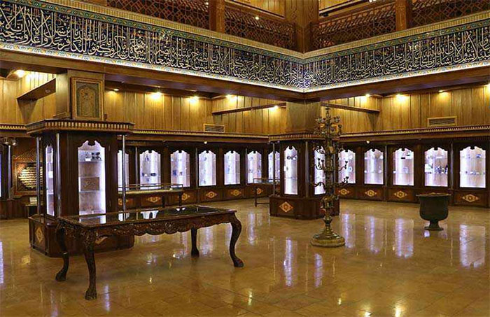 موزه شاهچراغ شیراز