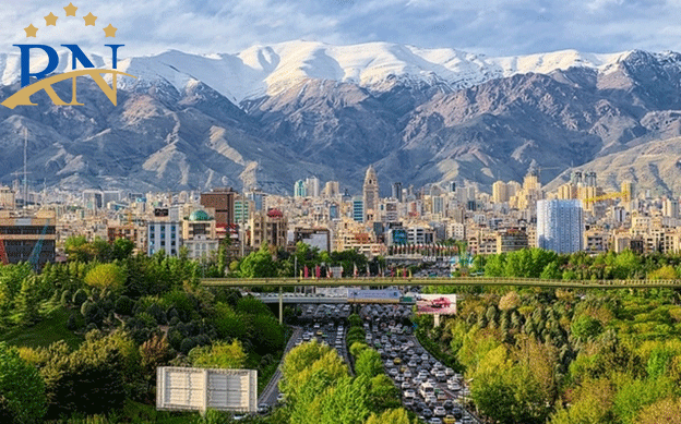 گردش در روزهای خلوت تهران