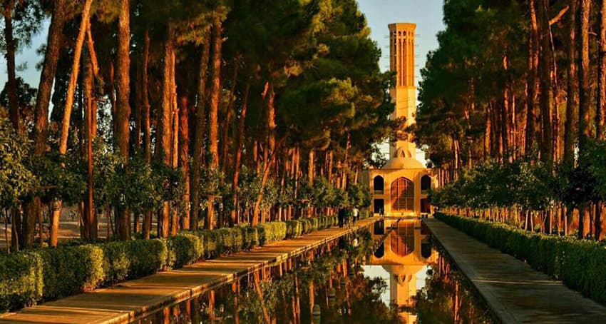 بادگیر باغ دولت آباد در یزد